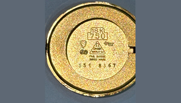 ลงทุน นาฬิกาทองคำ ฝาหลังทองคำ