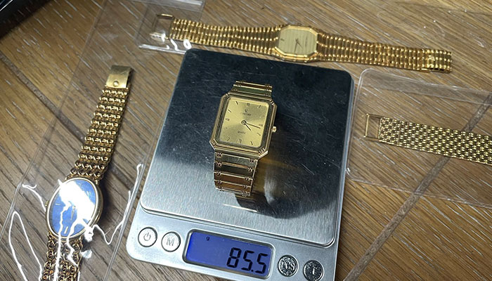 ลงทุน นาฬิกาทองคำ ดีกว่า ชั่งนาฬิกาทองคำ