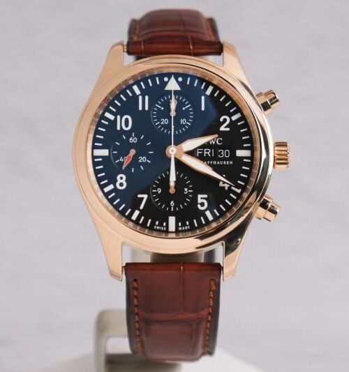 รับซื้อ IWC Pilot Chronograph 18K Gold IW371713