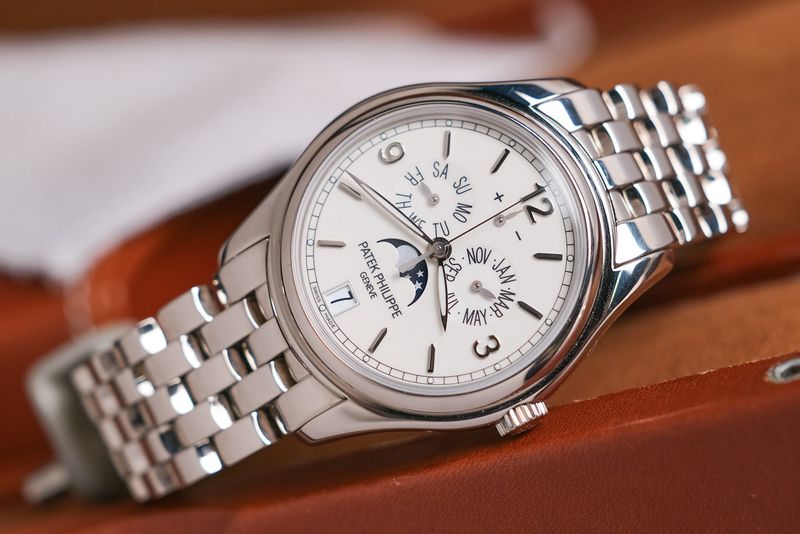 Patek Philippe 51461G Annual Calendar 18k White Gold (5)