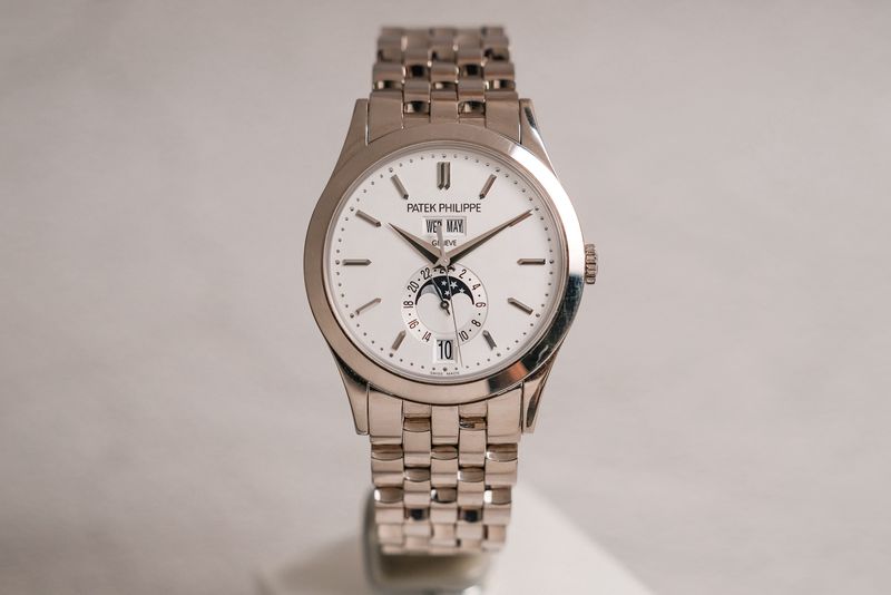 Patek Philippe Annual Calendar 53961G (2)