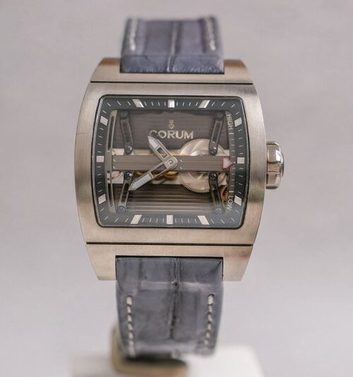 ร้านนาฬิกา Corum Bridge Titanium