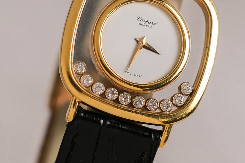 นาฬิกามือสอง Chopard Happy Diamonds 18K Gold 30 mm