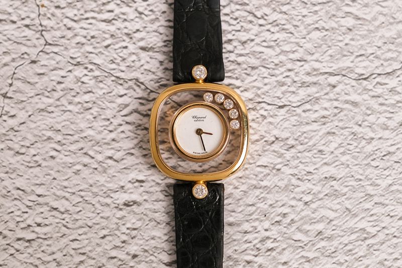 รับซื้อนาฬิกา Chopard Happy Diamonds 18K Gold 30 mm