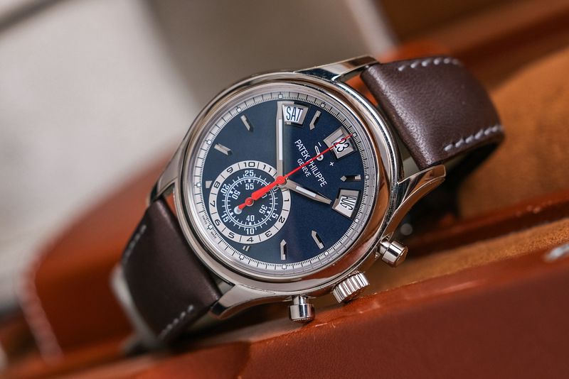รับซื้อ Patek Philippe 5960G Blue Dial