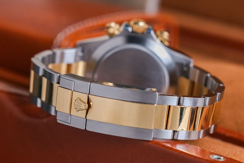 รับซื้อนาฬิกามือสอง ROLEX Daytona 2 Tone