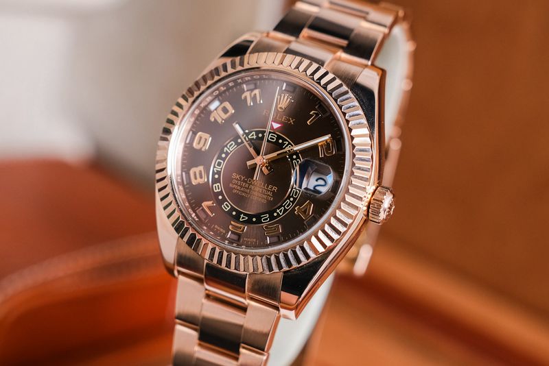 Rolex Sky Dweller 18K Rose Gold 326935 (4)