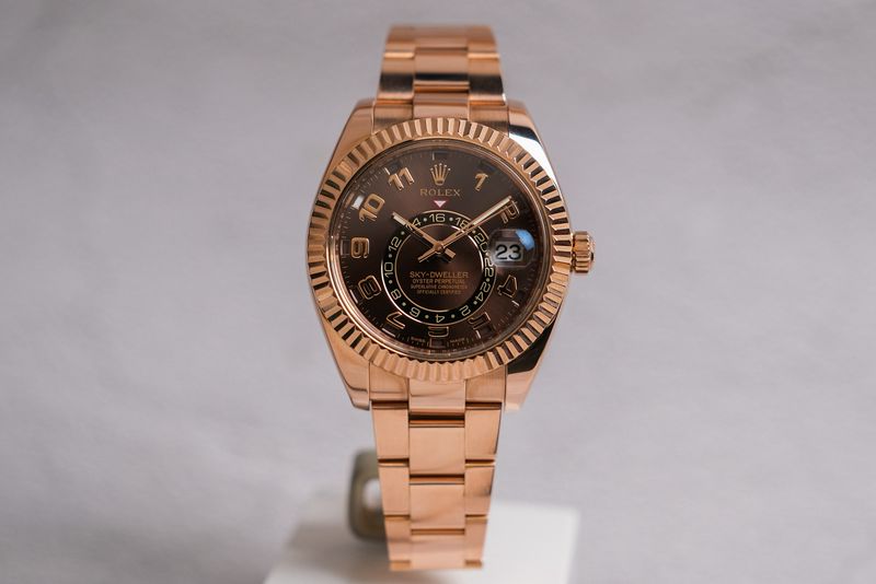 Rolex Sky Dweller 18K Rose Gold 326935 (5)