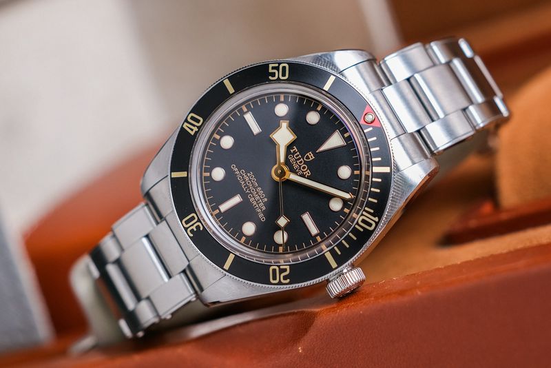 Tudor Black Bay 58 Black (2)
