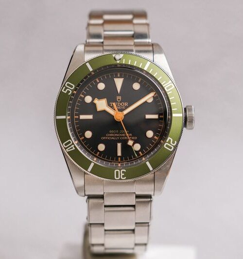 รับซื้อนาฬิกา Tudor Heritage Black Bay Green Harrod Special Edition