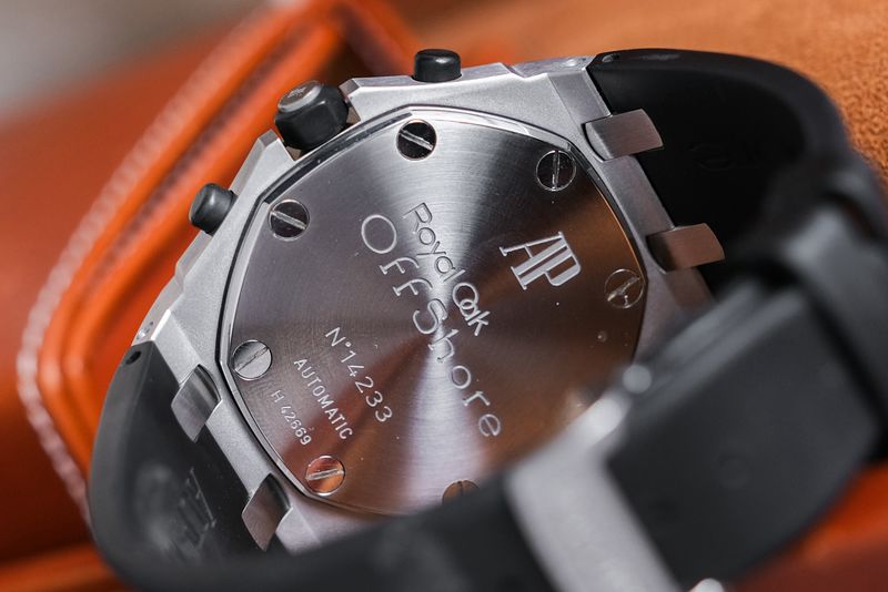 Audemar Piguet Royal Oak Offshore Racing Panda 26170st (2)