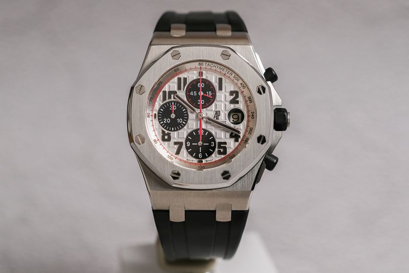 Audemar Piguet Royal Oak Offshore Racing Panda 26170st (3)