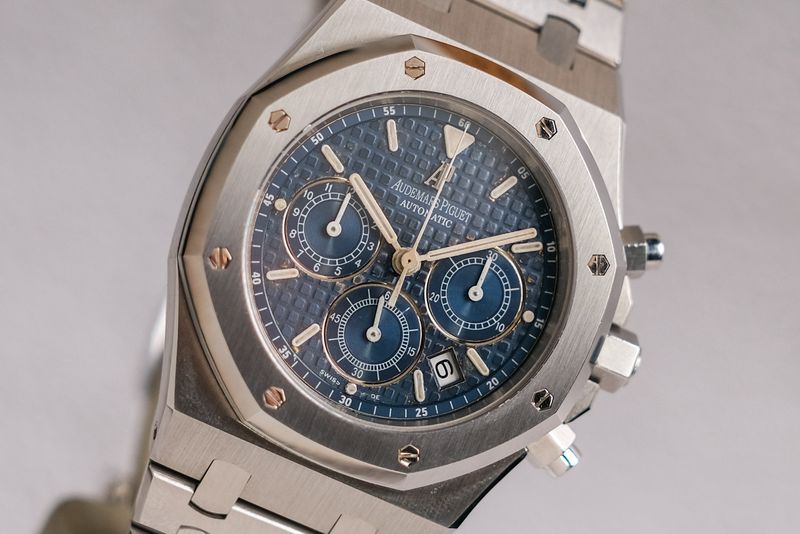 Audemars Piguet Royal Oak Chronograph 26300ST (3)