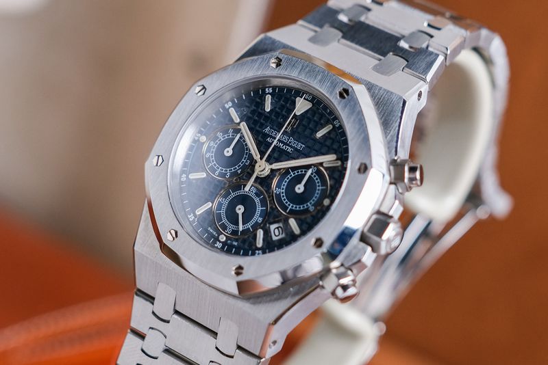 Audemars Piguet Royal Oak Chronograph 26300ST (4)