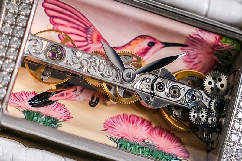 รับซื้อนาฬิกา Corum Golden Bridge Hummingbird Diamond Limited 3
