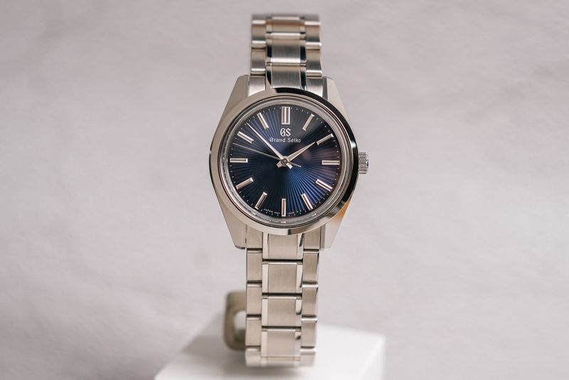 Grand Seiko SBGW299 Radiant Blue (5)