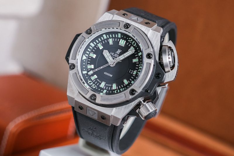 ขายนาฬิกา Hublot King Power Oceanographique Musee Monaco 4000M Limited Edition solid back case