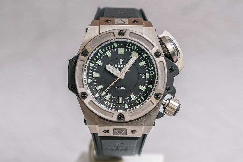 นาฬิกา Hublot King Power Oceanographique Musee Monaco 4000M Limited Edition solid back case