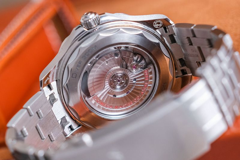 Omega Seamaster Diver 300M Silver Dial (1)