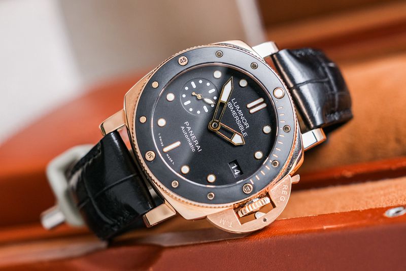 นาฬิกา Panerai Luminor Submersible 1950 18K Red Gold PAM684