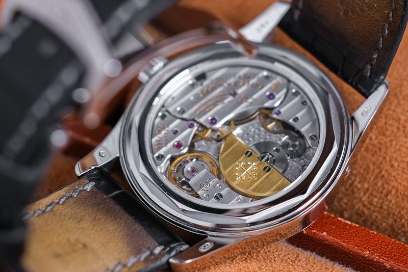 Patek Philippe Calatrava 6000G (5)