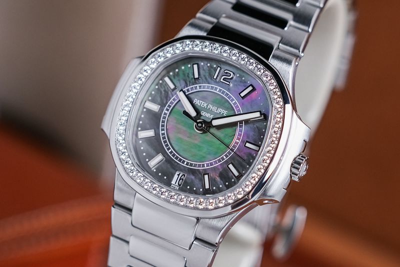 ขายนาฬิกา Patek Philippe Nautilus 70081A MOP