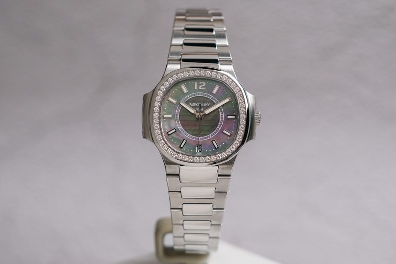 นาฬิกา Patek Philippe Nautilus 70081A MOP