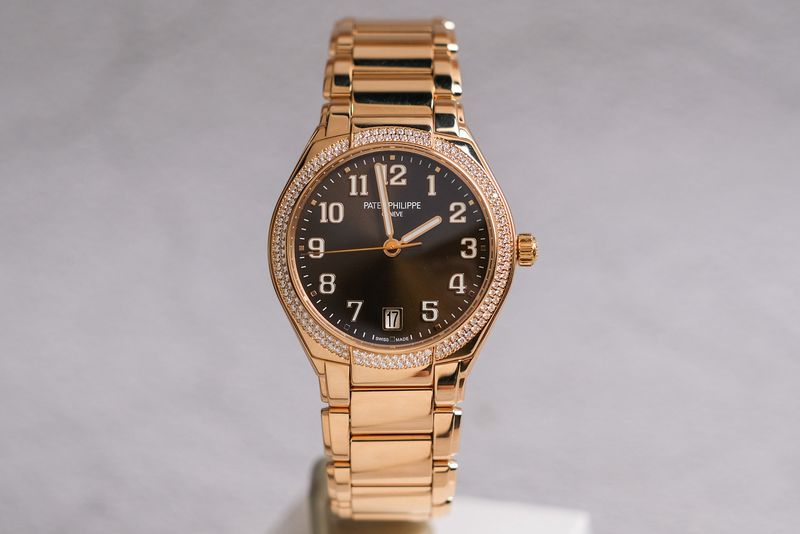 นาฬิกา Patek Philippe Twenty Four 18k Rose Gold Diamond 73001200