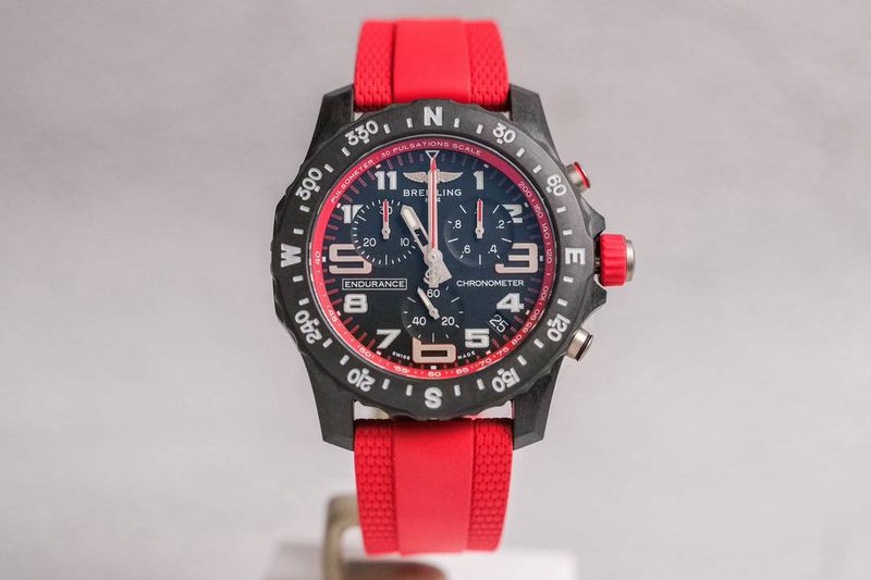 รับซื้อนาฬิกา BREITLING ENDURANCE PRO 44 mm Air Asia Edition