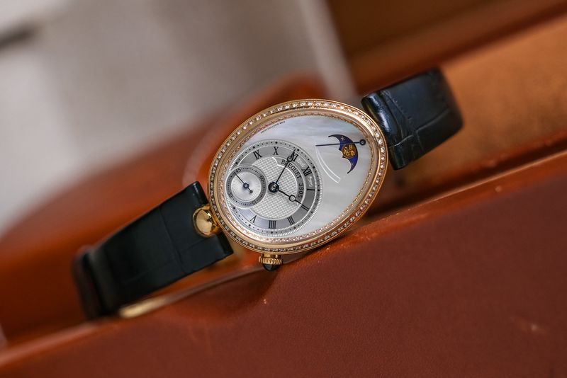 นาฬิกามือสอง Breguet Reine de Naples MOP 18K Gold Diamond