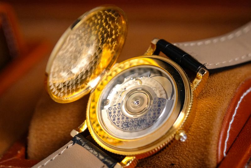 CORUM TWENTY DOLLAR COIN WATCH 18k GOLD (6)