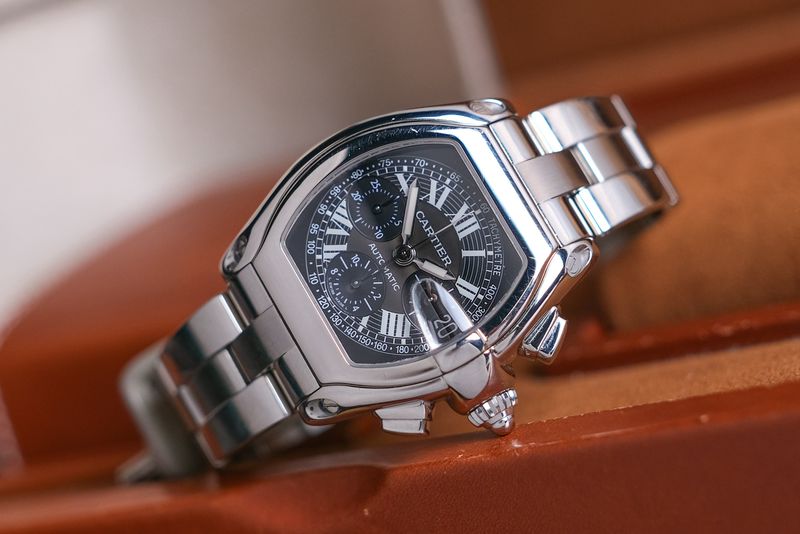 นาฬิกามือสอง Cartier Roadster Chronograph Ref. W62007X6