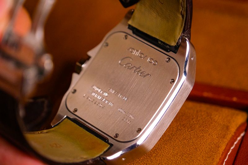 นาฬิกา Cartier Santos 100 W20107X7 solid back case