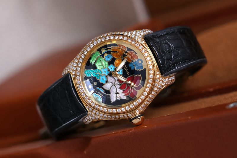 นาฬิกามือสอง Corum Bubble Enamel Flowers Lady 18K Yellow Gold