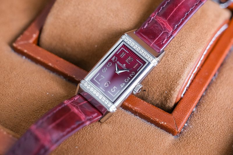 นาฬิกา Jaeger LeCoultre Reverso One Monoface Lay Diamonds Ref. Q3288560