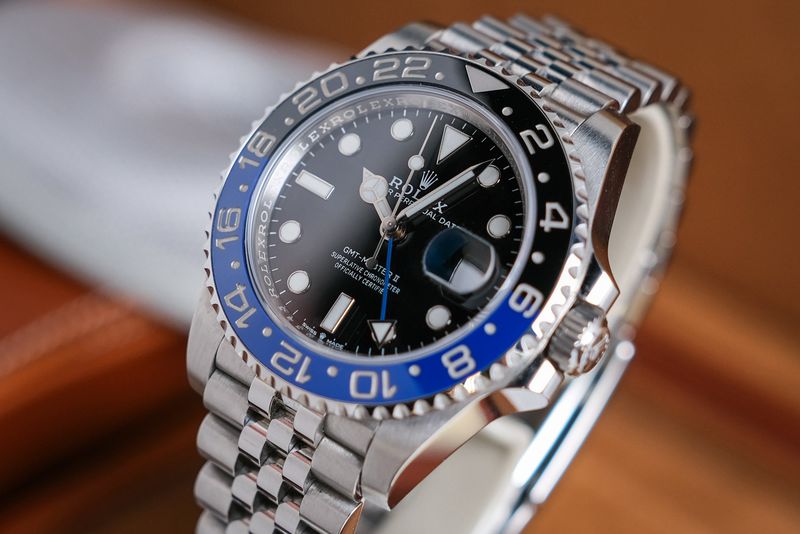 ROLEX GMT MASTER II Batman Jubilee (4)
