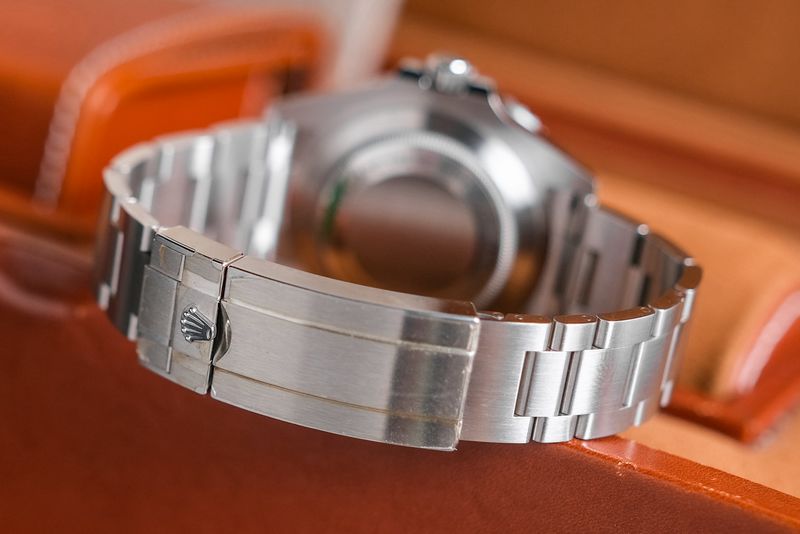 ROLEX SEA DEWELLER 126660 bracelet and buckle
