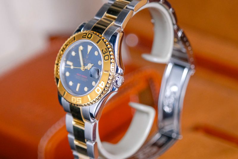 Rolex Yacht Master 34mm Steel 18K Yellow Gold Blue dial (4)