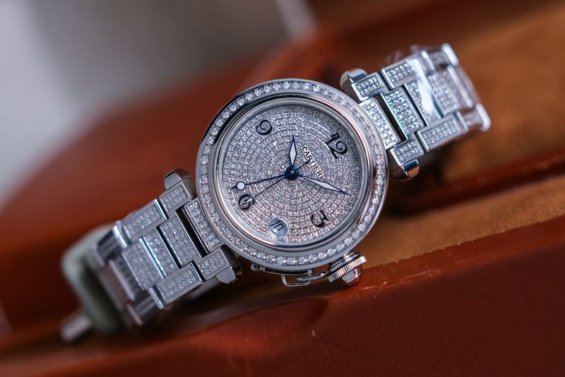 รับซื้อนาฬิกา Cartier Ballon Bleu 36 Diamond