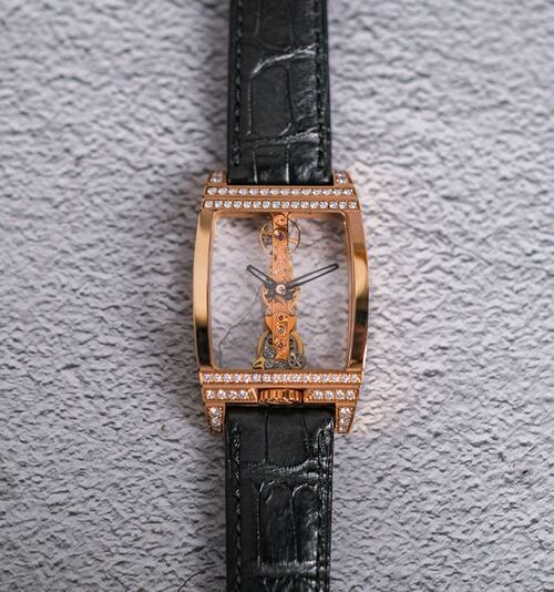 รับซื้อนาฬิกา Corum Golden Bridge 18K Rose Gold Diamond