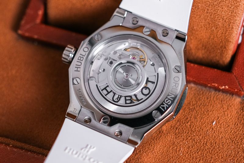 Hublot Classic Fusion Orlinski White Opalin open automati caseback