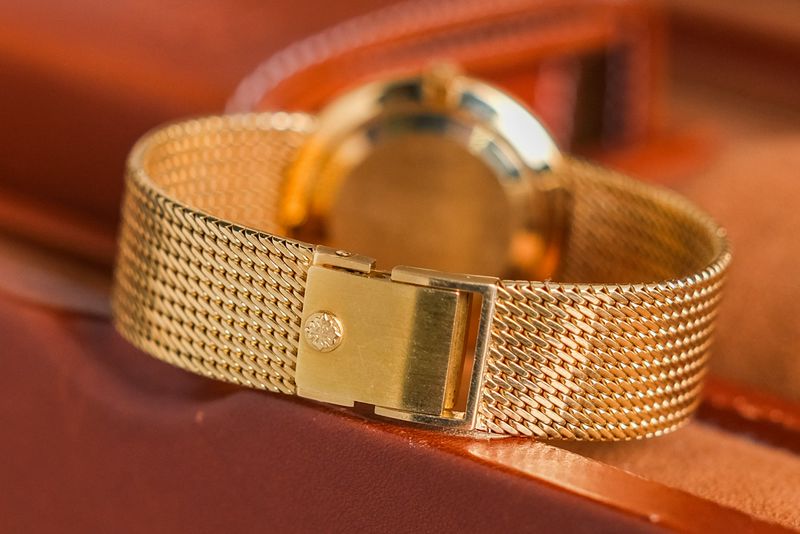 Patek Philippe Calatrava 39191J (2)