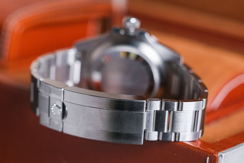 ROLEX SUBMARINER No Date 124060 stell bracelet with buckle