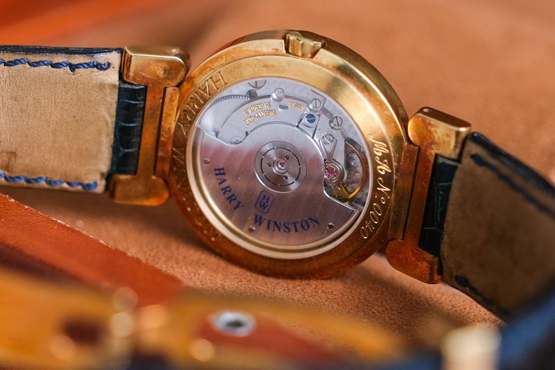 Harry Winston Premier 18K Gold (1)