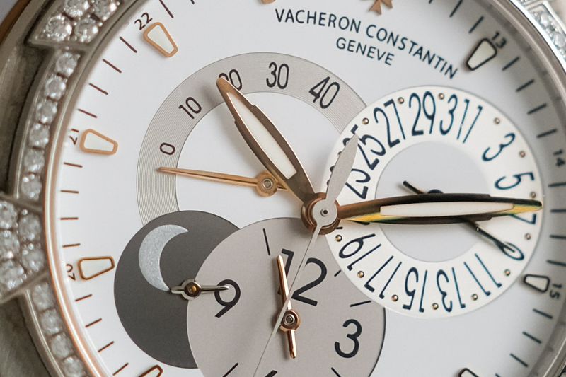 นาฬิกา Vacheron Constantin Overseas Dual Time 18K White Gold Diamond Ref. 47751000G