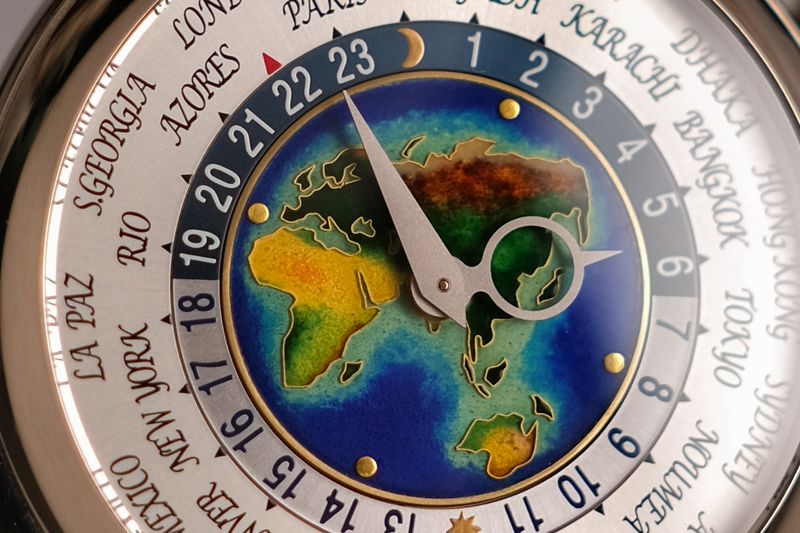 รับซื้อนาฬิกา Patek Philippe 5131G World Timer
