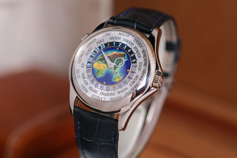ขายนาฬิกา Patek Philippe 5131G World Timer
