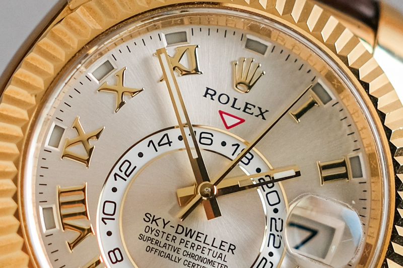 ขายนาฬิกา Rolex Sky-Dweller 18K Gold 326138
