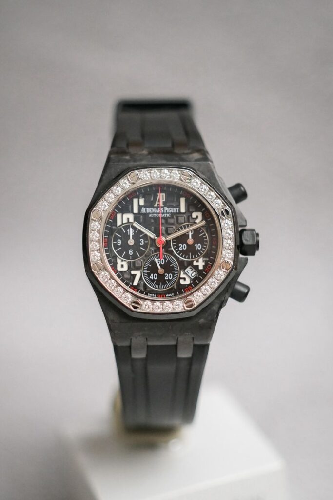 นาฬิกาของแท้ Audemars Piguet Royal Oak Offshore Lady Diamond Carbon 26267FS