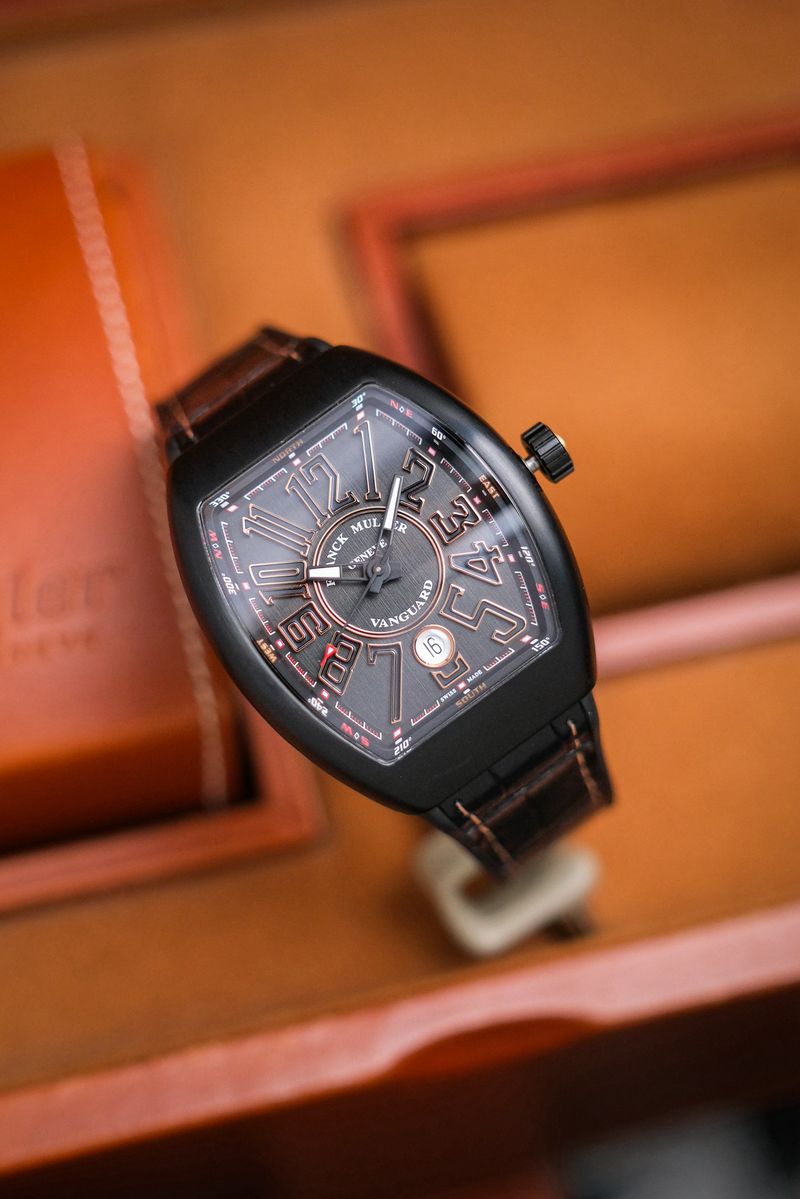 Franck Muller Vanguard V41 Titanium Black Gold (2)